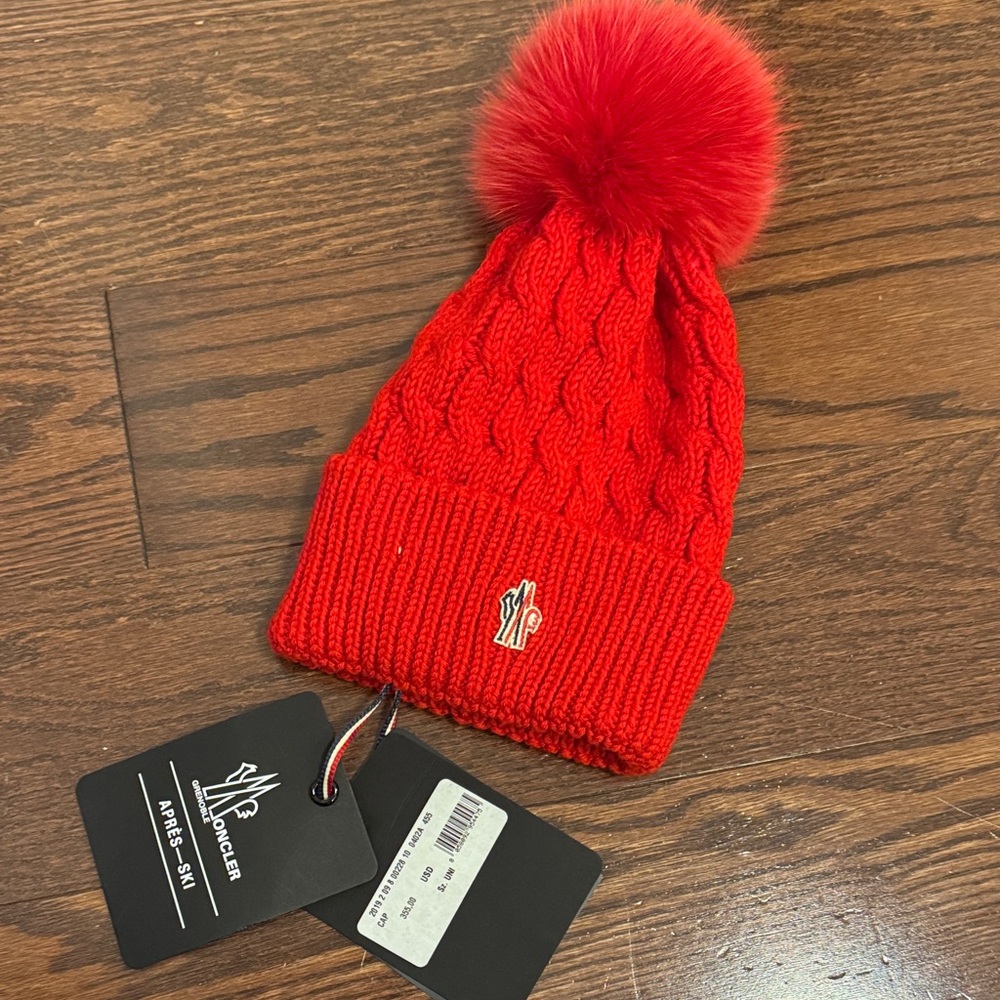 NWT- MONCLER Red Knit Pom-Pom Beanie for Kids